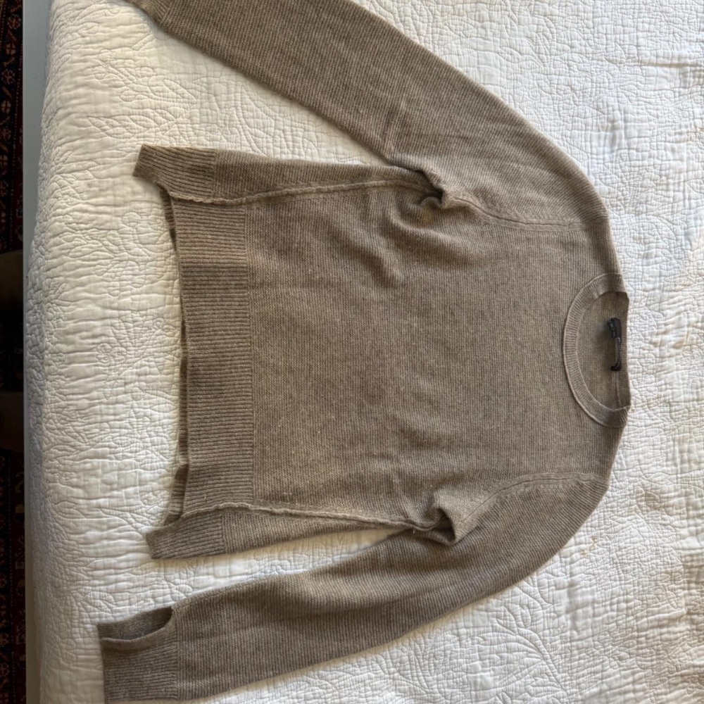 360 cashmere Sweater